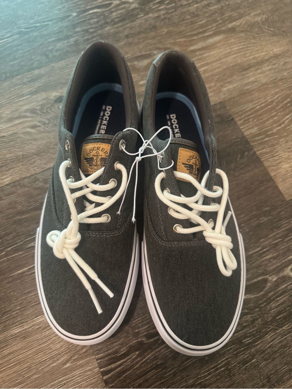 Dockers Men's Canvas Shoes in Charcoal Gray with White Laces - 9.5